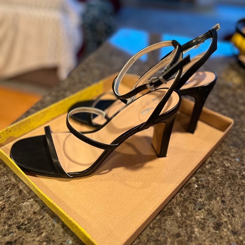 ALICIANA  MIX NO 6 STRAPPY SANDAL SIZE 10